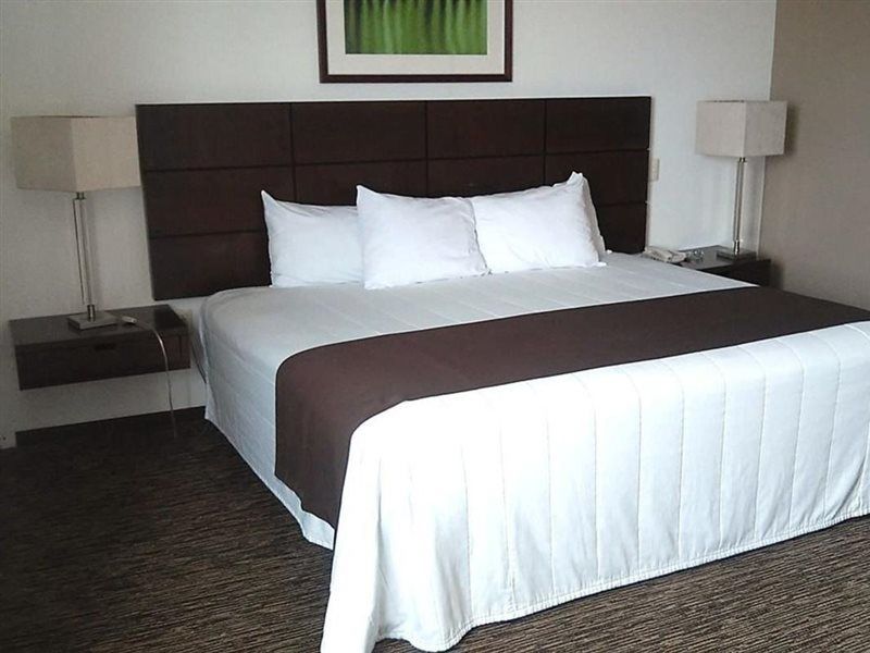 Hotel Fray Junipero Serra Tepic Kültér fotó
