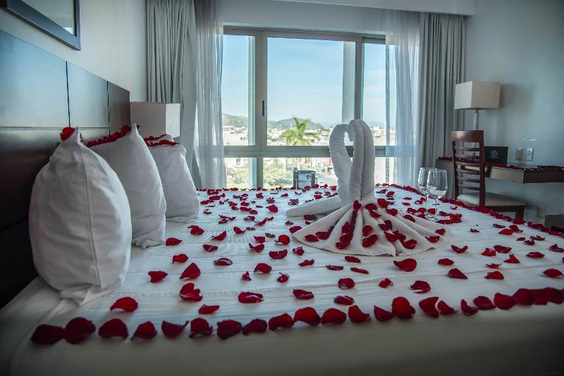 Hotel Fray Junipero Serra Tepic Kültér fotó